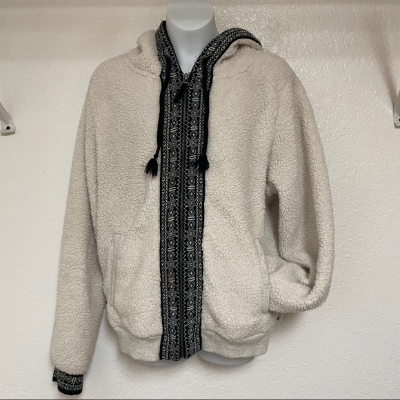 American Eagle Outfitters Jackets & Blazers - American Eagle teddy bear soft zip up jacket large